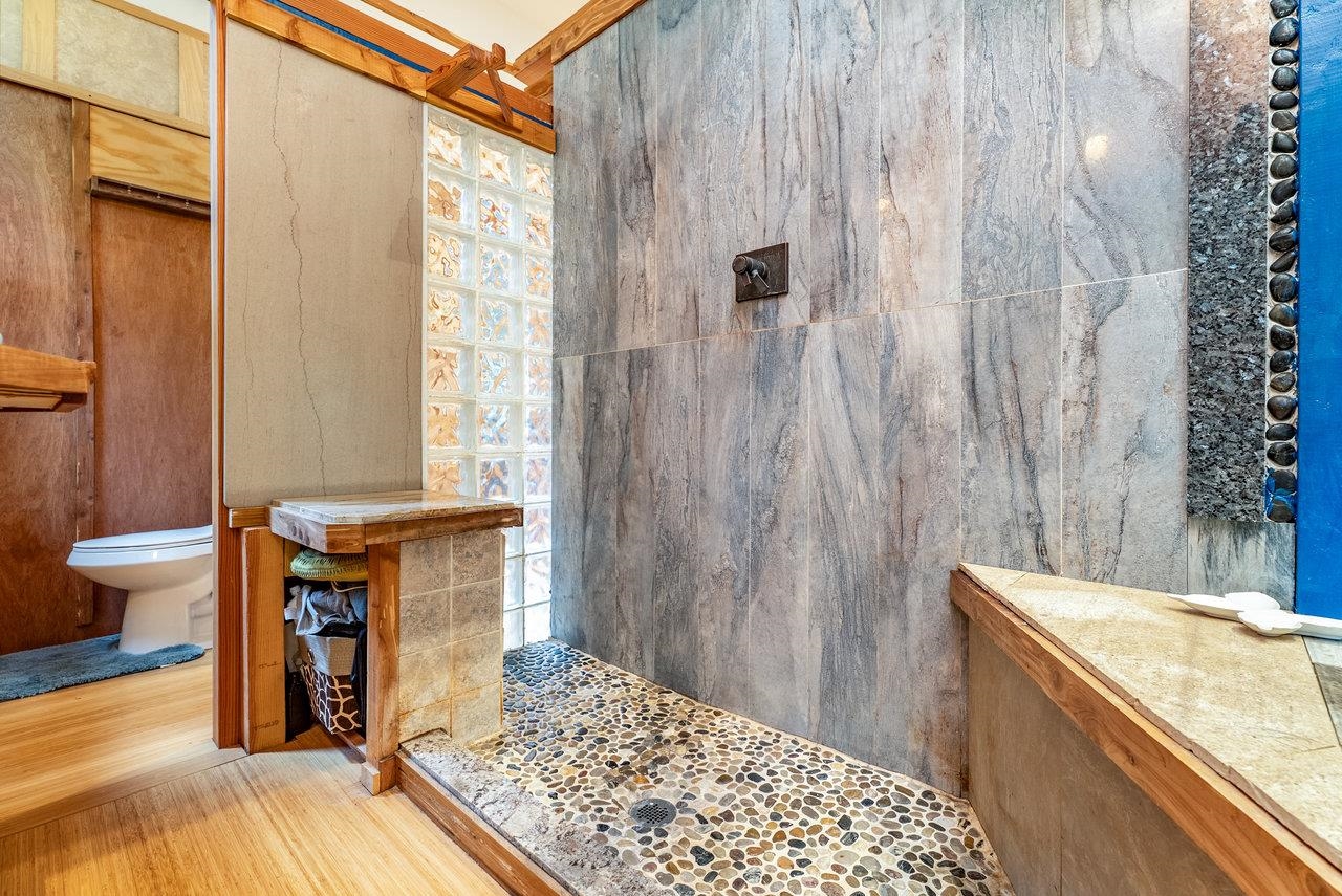 606 RIVERSIDE DR, LURAY, Virginia 22835, 1 Bedroom Bedrooms, ,1 BathroomBathrooms,Residential,606 RIVERSIDE DR,668000 MLS # 668000