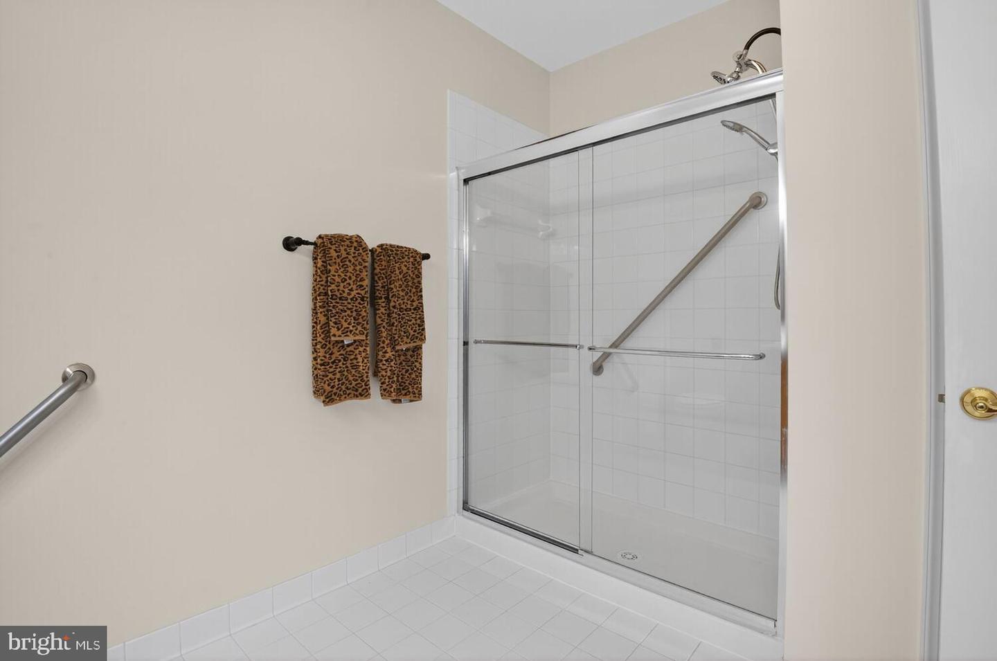 20810 NOBLE TER #205, STERLING, Virginia 20165, 3 Bedrooms Bedrooms, ,2 BathroomsBathrooms,Residential,For sale,20810 NOBLE TER #205,VALO2101402 MLS # VALO2101402 20810 NOBLE TER #205, STERLING, Virginia 20165, 3 Bedrooms Bedrooms, ,2 BathroomsBathrooms,Residential,For sale,20810 NOBLE TER #205,VALO2101402 MLS # VALO2101402