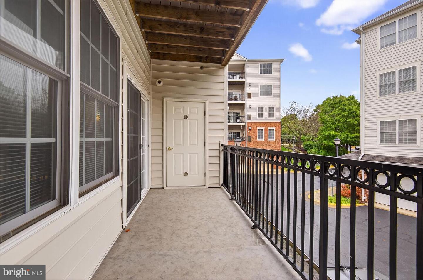 20810 NOBLE TER #205, STERLING, Virginia 20165, 3 Bedrooms Bedrooms, ,2 BathroomsBathrooms,Residential,For sale,20810 NOBLE TER #205,VALO2101402 MLS # VALO2101402 20810 NOBLE TER #205, STERLING, Virginia 20165, 3 Bedrooms Bedrooms, ,2 BathroomsBathrooms,Residential,For sale,20810 NOBLE TER #205,VALO2101402 MLS # VALO2101402