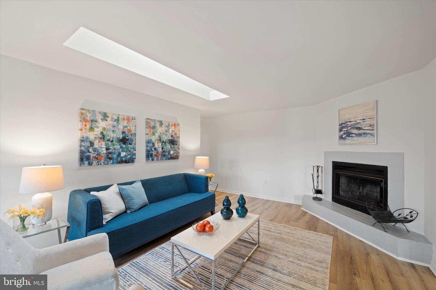 7613 LEE HWY #302, FALLS CHURCH, Virginia 22042, 2 Bedrooms Bedrooms, ,1 BathroomBathrooms,Residential,For sale,7613 LEE HWY #302,VAFX2254786 MLS # VAFX2254786