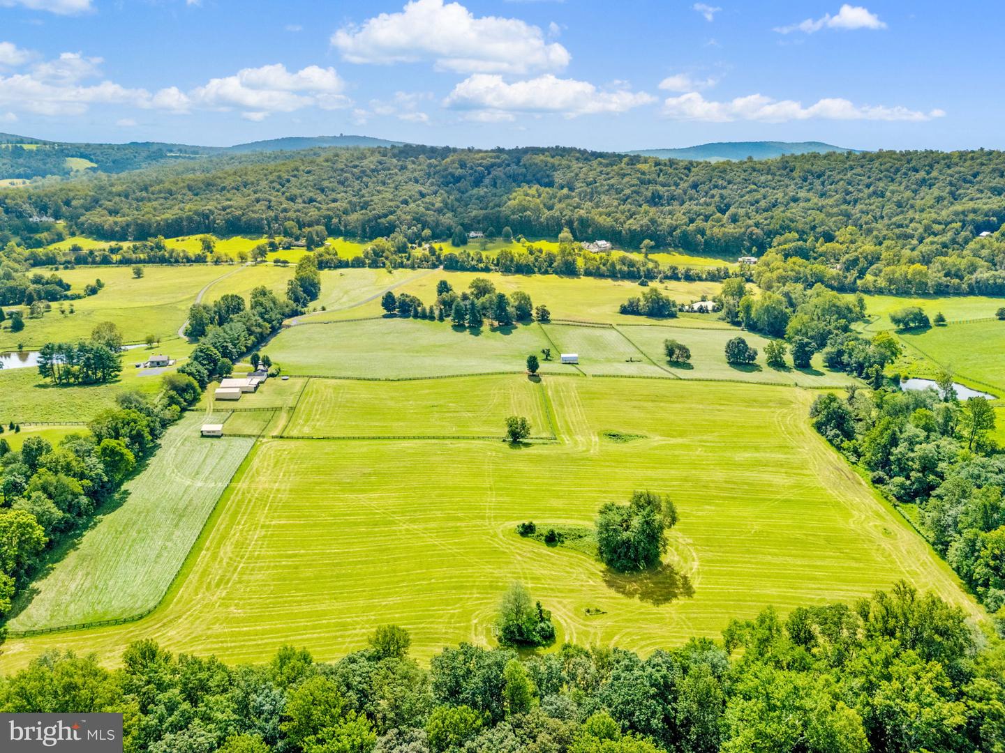 3418 HALFWAY RD, THE PLAINS, Virginia 20198, 5 Bedrooms Bedrooms, ,4 BathroomsBathrooms,Residential,For sale,3418 HALFWAY RD,VAFQ2017424 MLS # VAFQ2017424
