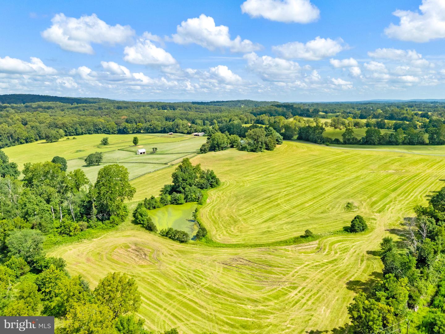 3418 HALFWAY RD, THE PLAINS, Virginia 20198, 5 Bedrooms Bedrooms, ,4 BathroomsBathrooms,Residential,For sale,3418 HALFWAY RD,VAFQ2017424 MLS # VAFQ2017424