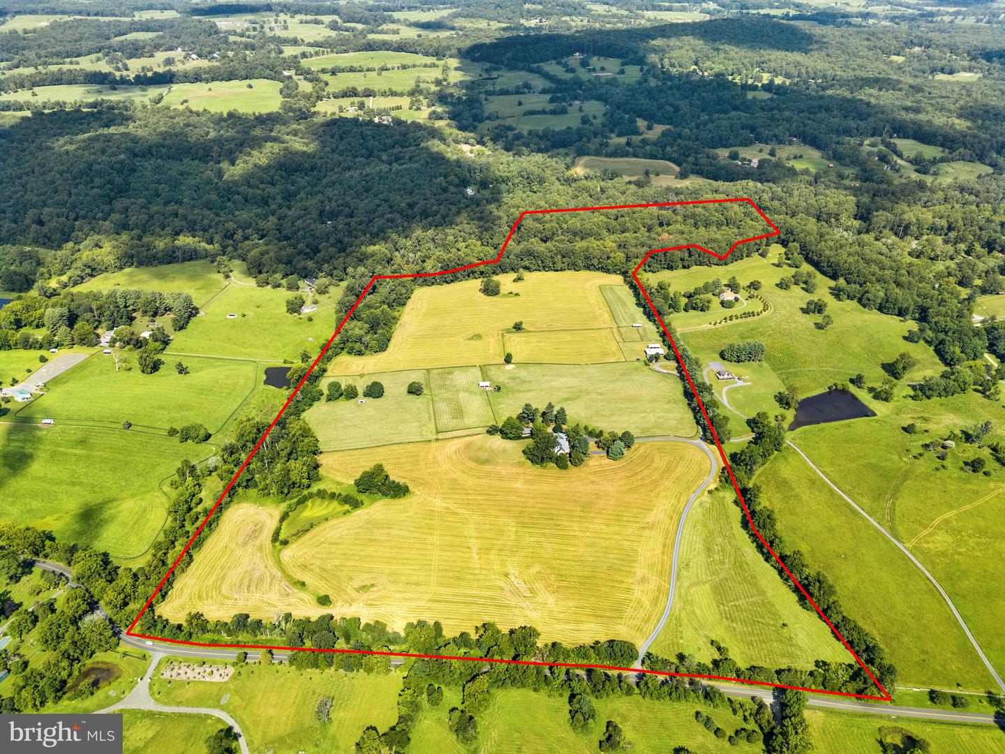 3418 HALFWAY RD, THE PLAINS, Virginia 20198, 5 Bedrooms Bedrooms, ,4 BathroomsBathrooms,Residential,For sale,3418 HALFWAY RD,VAFQ2017424 MLS # VAFQ2017424