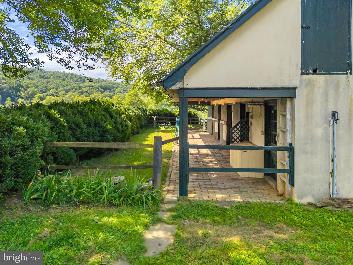 3418 HALFWAY RD, THE PLAINS, Virginia 20198, 5 Bedrooms Bedrooms, ,4 BathroomsBathrooms,Residential,For sale,3418 HALFWAY RD,VAFQ2017424 MLS # VAFQ2017424