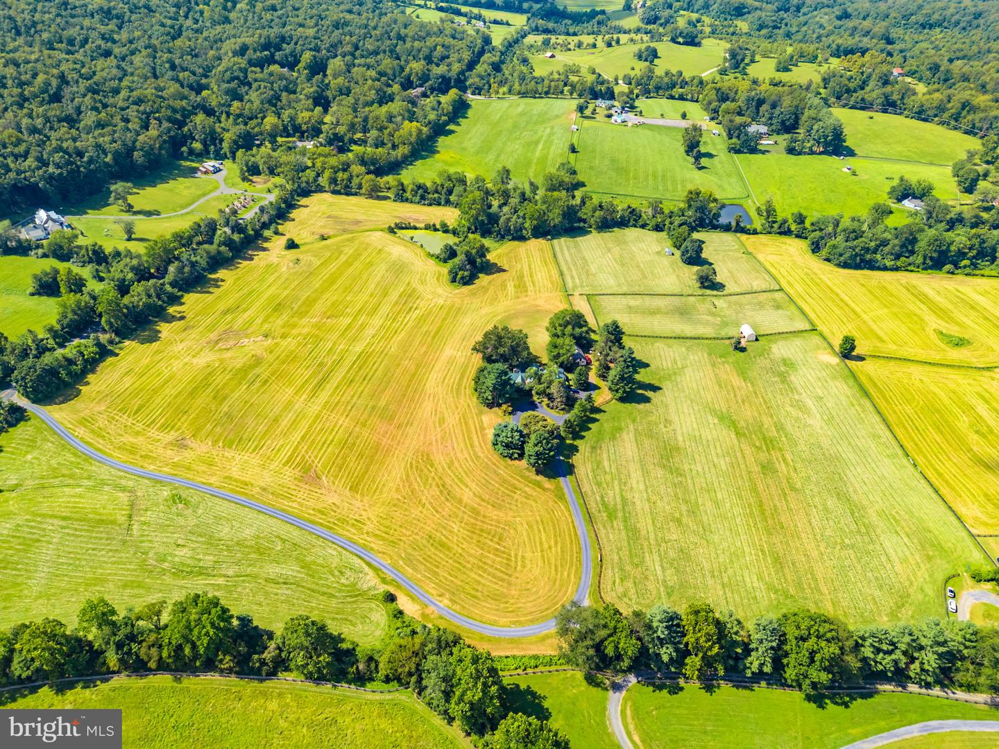 3418 HALFWAY RD, THE PLAINS, Virginia 20198, 5 Bedrooms Bedrooms, ,4 BathroomsBathrooms,Residential,For sale,3418 HALFWAY RD,VAFQ2017424 MLS # VAFQ2017424