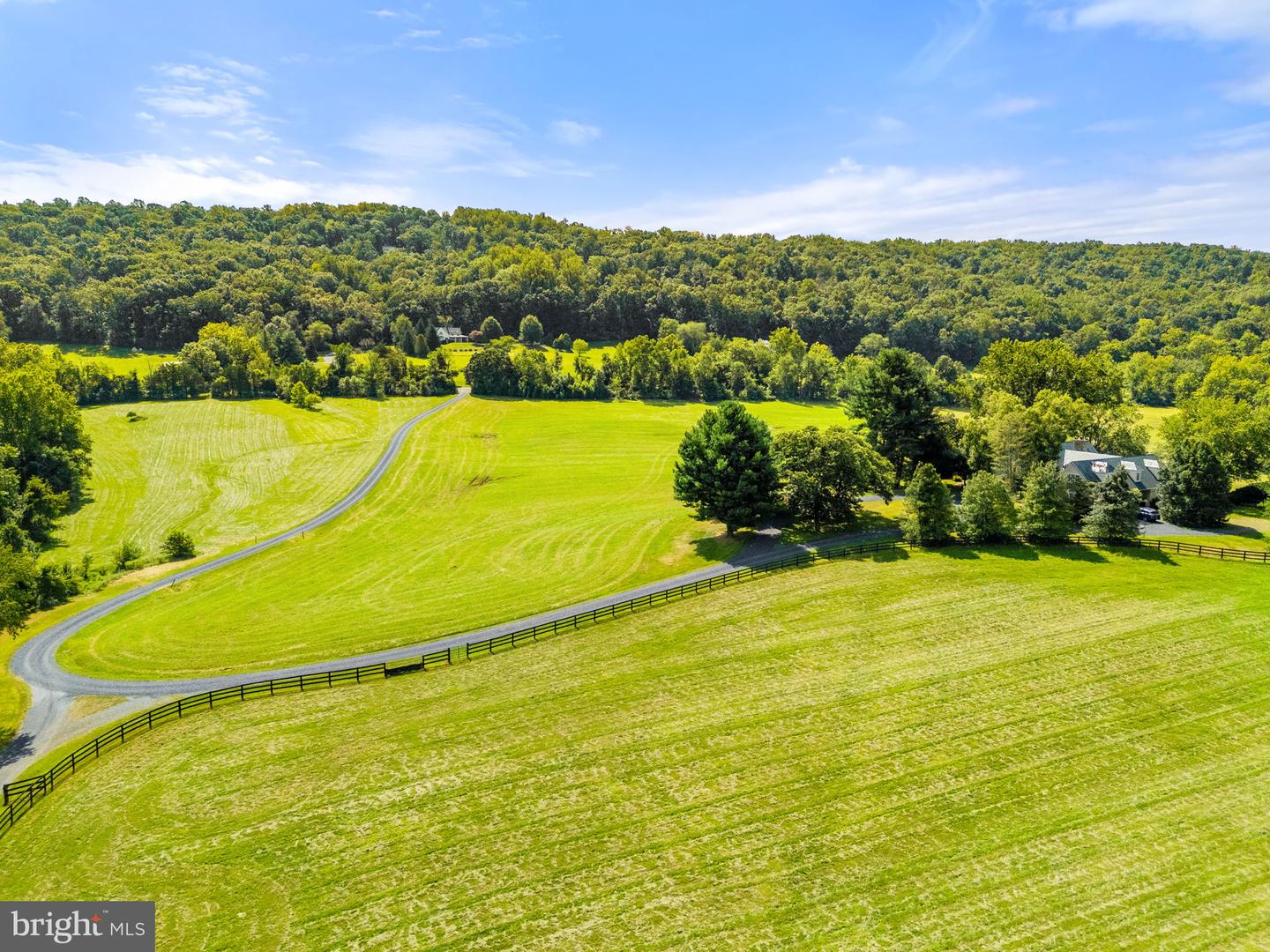 3418 HALFWAY RD, THE PLAINS, Virginia 20198, 5 Bedrooms Bedrooms, ,4 BathroomsBathrooms,Residential,For sale,3418 HALFWAY RD,VAFQ2017424 MLS # VAFQ2017424
