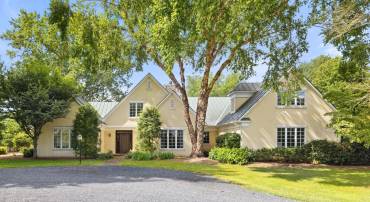 3418 HALFWAY RD, THE PLAINS, Virginia 20198, 5 Bedrooms Bedrooms, ,4 BathroomsBathrooms,Residential,For sale,3418 HALFWAY RD,VAFQ2017424 MLS # VAFQ2017424