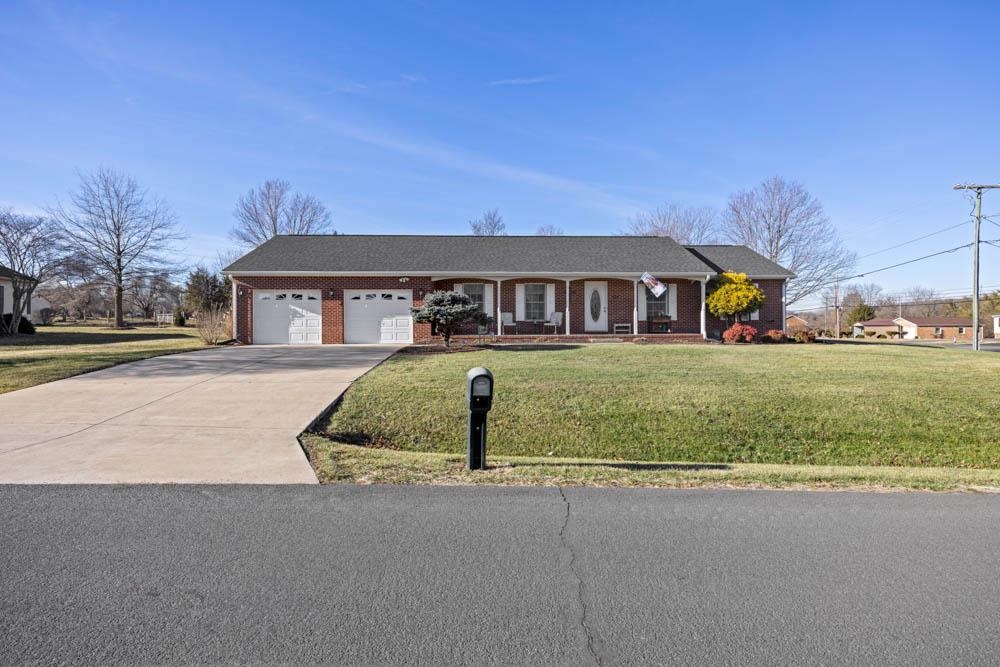 406 THREE LEAGUES RD, MCGAHEYSVILLE, Virginia 22840, 3 Bedrooms Bedrooms, ,2 BathroomsBathrooms,Residential,welcome to 406 Three Leagues Road,406 THREE LEAGUES RD,668004 MLS # 668004