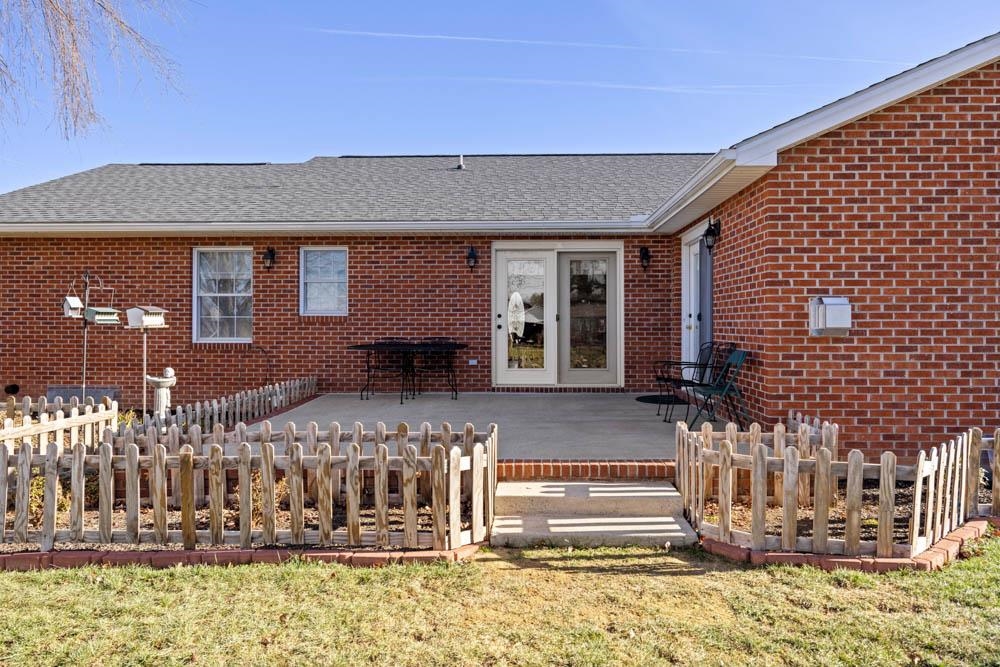 406 THREE LEAGUES RD, MCGAHEYSVILLE, Virginia 22840, 3 Bedrooms Bedrooms, ,2 BathroomsBathrooms,Residential,welcome to 406 Three Leagues Road,406 THREE LEAGUES RD,668004 MLS # 668004