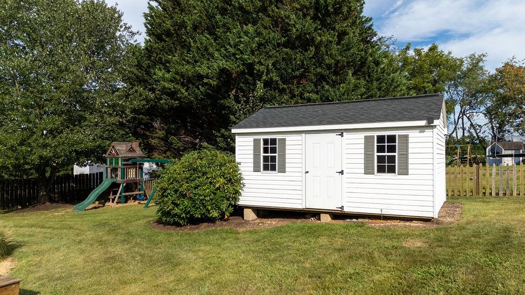 30 SIR ROBIN RD, WAYNESBORO, Virginia 22980, 4 Bedrooms Bedrooms, ,2 BathroomsBathrooms,Residential,30 SIR ROBIN RD,668008 MLS # 668008