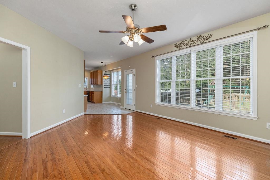 30 SIR ROBIN RD, WAYNESBORO, Virginia 22980, 4 Bedrooms Bedrooms, ,2 BathroomsBathrooms,Residential,30 SIR ROBIN RD,668008 MLS # 668008