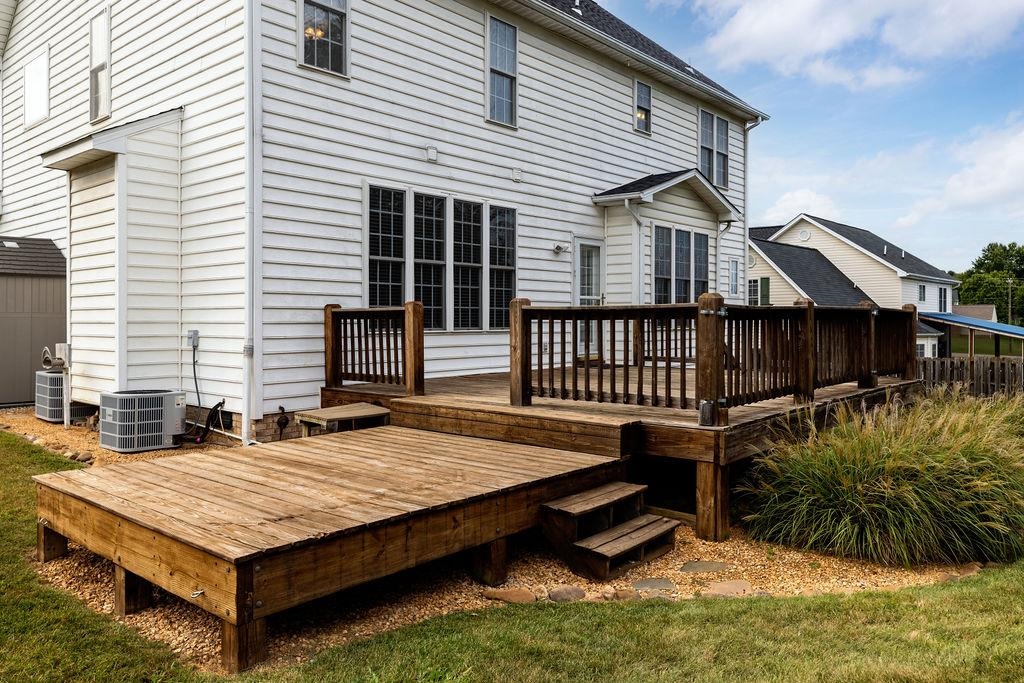 30 SIR ROBIN RD, WAYNESBORO, Virginia 22980, 4 Bedrooms Bedrooms, ,2 BathroomsBathrooms,Residential,30 SIR ROBIN RD,668008 MLS # 668008