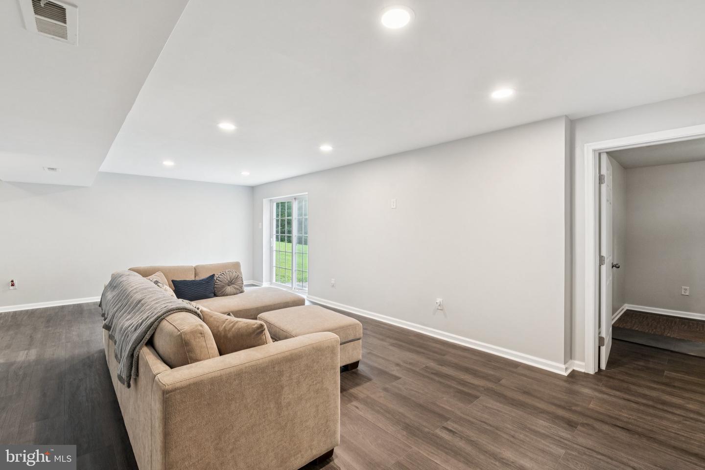 34 SERENE HILLS DR, FREDERICKSBURG, Virginia 22406, 4 Bedrooms Bedrooms, ,3 BathroomsBathrooms,Residential,For sale,34 SERENE HILLS DR,VAST2040842 MLS # VAST2040842