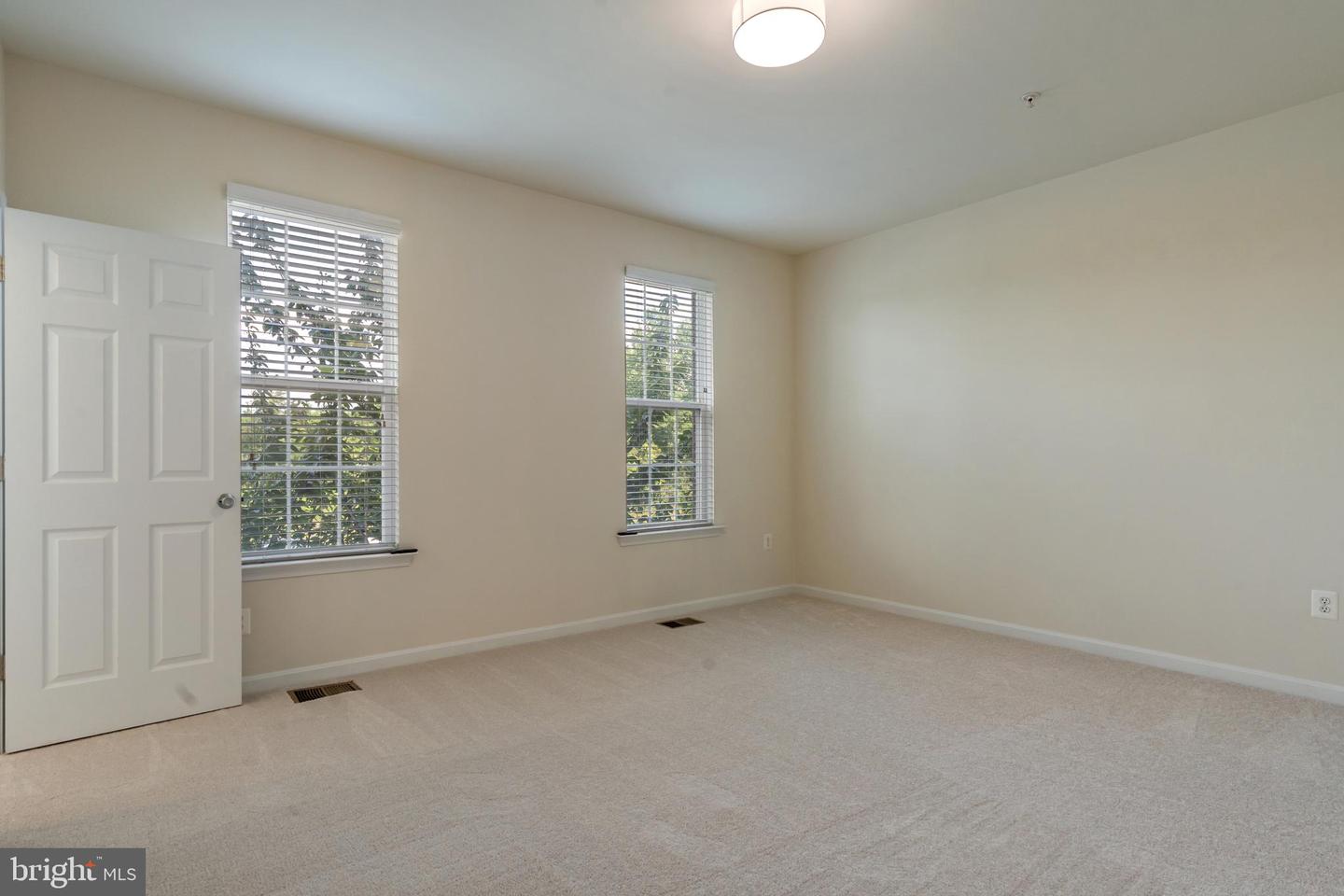 43841 CENTERGATE DR, ASHBURN, Virginia 20148, 3 Bedrooms Bedrooms, ,2 BathroomsBathrooms,Residential,For sale,43841 CENTERGATE DR,VALO2102402 MLS # VALO2102402