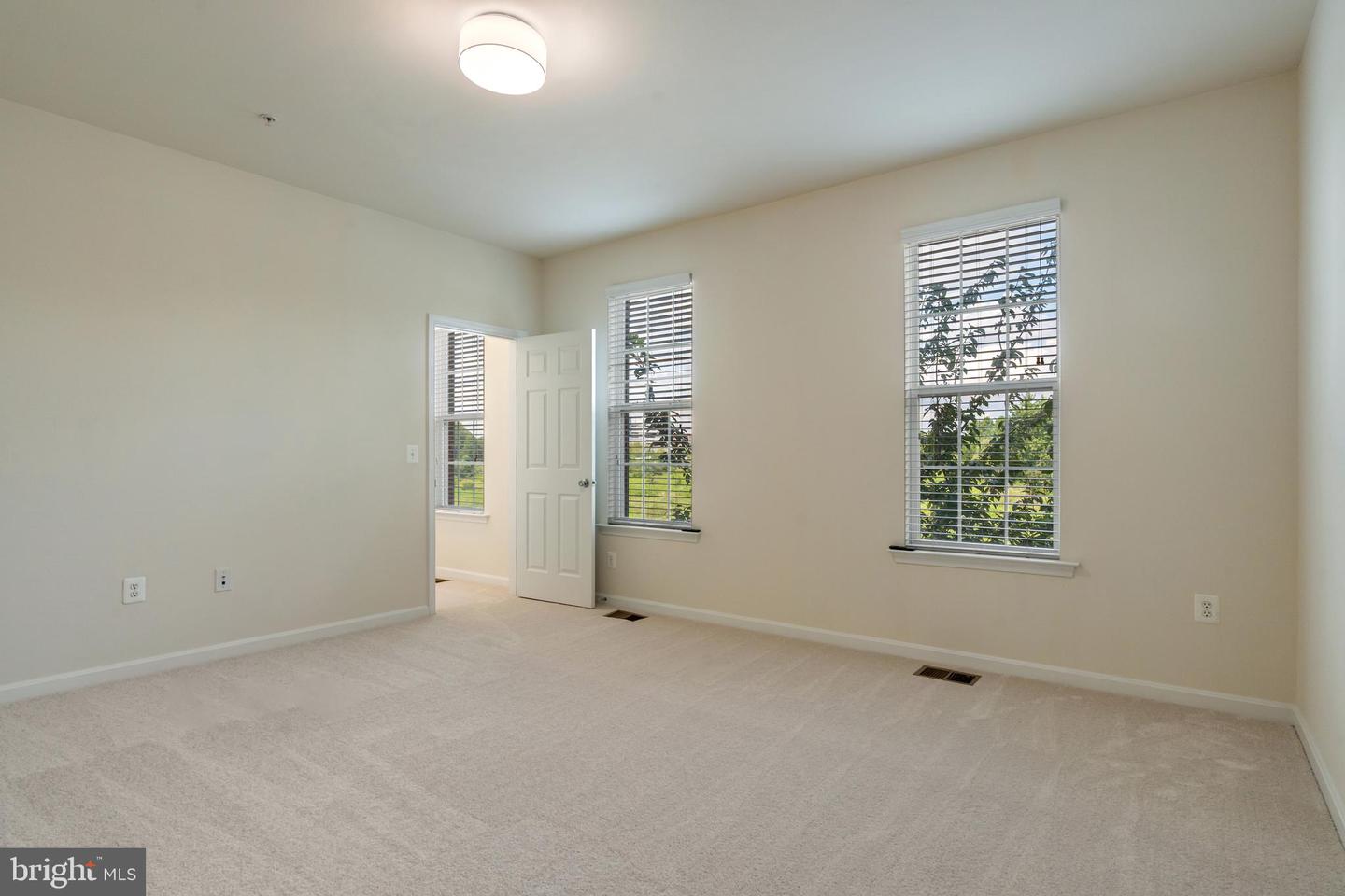 43841 CENTERGATE DR, ASHBURN, Virginia 20148, 3 Bedrooms Bedrooms, ,2 BathroomsBathrooms,Residential,For sale,43841 CENTERGATE DR,VALO2102402 MLS # VALO2102402