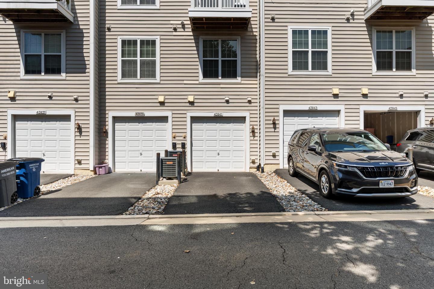 43841 CENTERGATE DR, ASHBURN, Virginia 20148, 3 Bedrooms Bedrooms, ,2 BathroomsBathrooms,Residential,For sale,43841 CENTERGATE DR,VALO2102402 MLS # VALO2102402