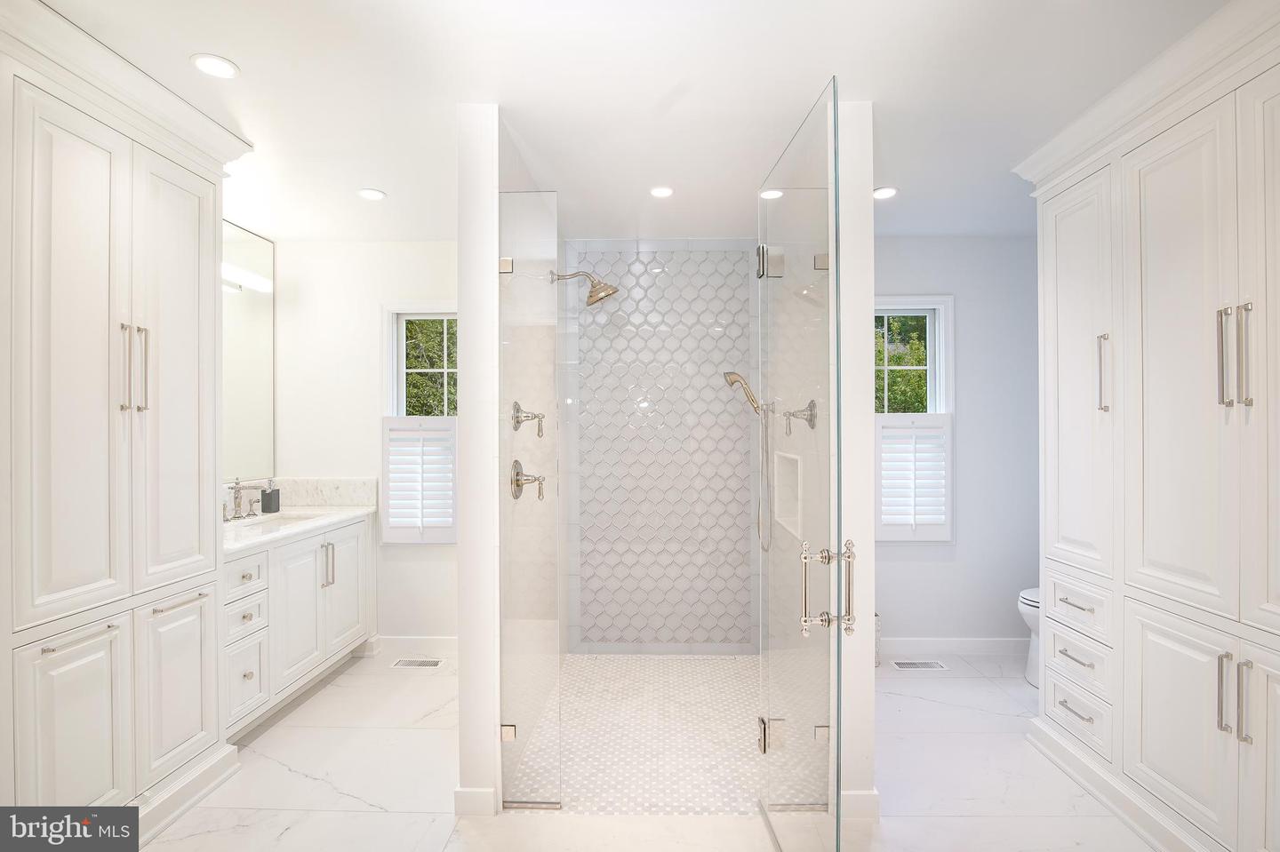2504 W MEREDITH DR, VIENNA, Virginia 22181, 6 Bedrooms Bedrooms, ,5 BathroomsBathrooms,Residential,For sale,2504 W MEREDITH DR,VAFX2256898 MLS # VAFX2256898