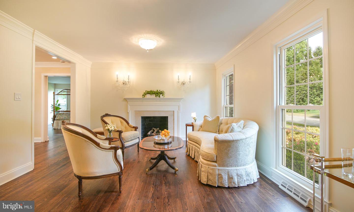2504 W MEREDITH DR, VIENNA, Virginia 22181, 6 Bedrooms Bedrooms, ,5 BathroomsBathrooms,Residential,For sale,2504 W MEREDITH DR,VAFX2256898 MLS # VAFX2256898