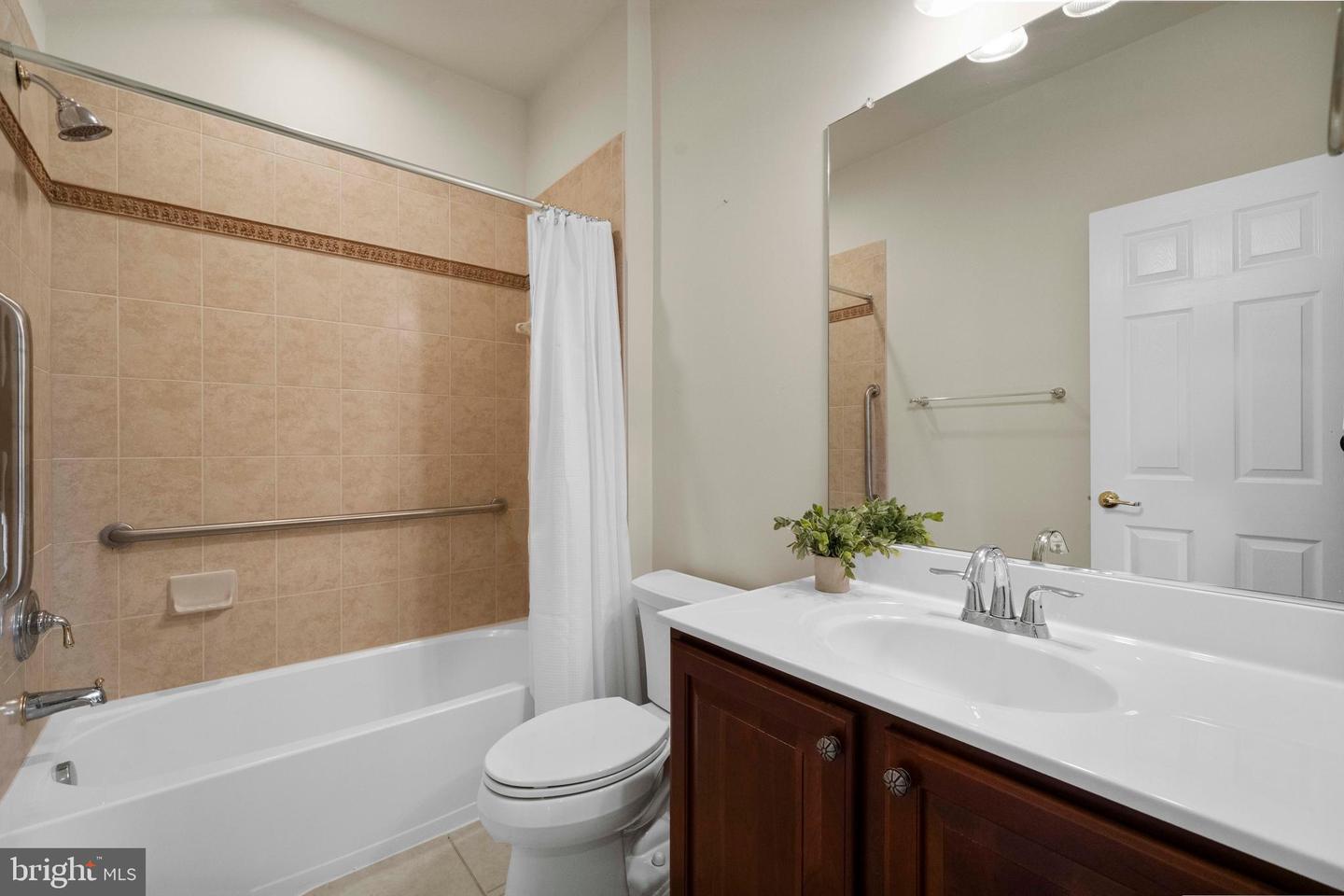 6200 E DRANESVILLE DR, FREDERICKSBURG, Virginia 22407, 3 Bedrooms Bedrooms, ,4 BathroomsBathrooms,Residential,For sale,6200 E DRANESVILLE DR,VASP2035036 MLS # VASP2035036