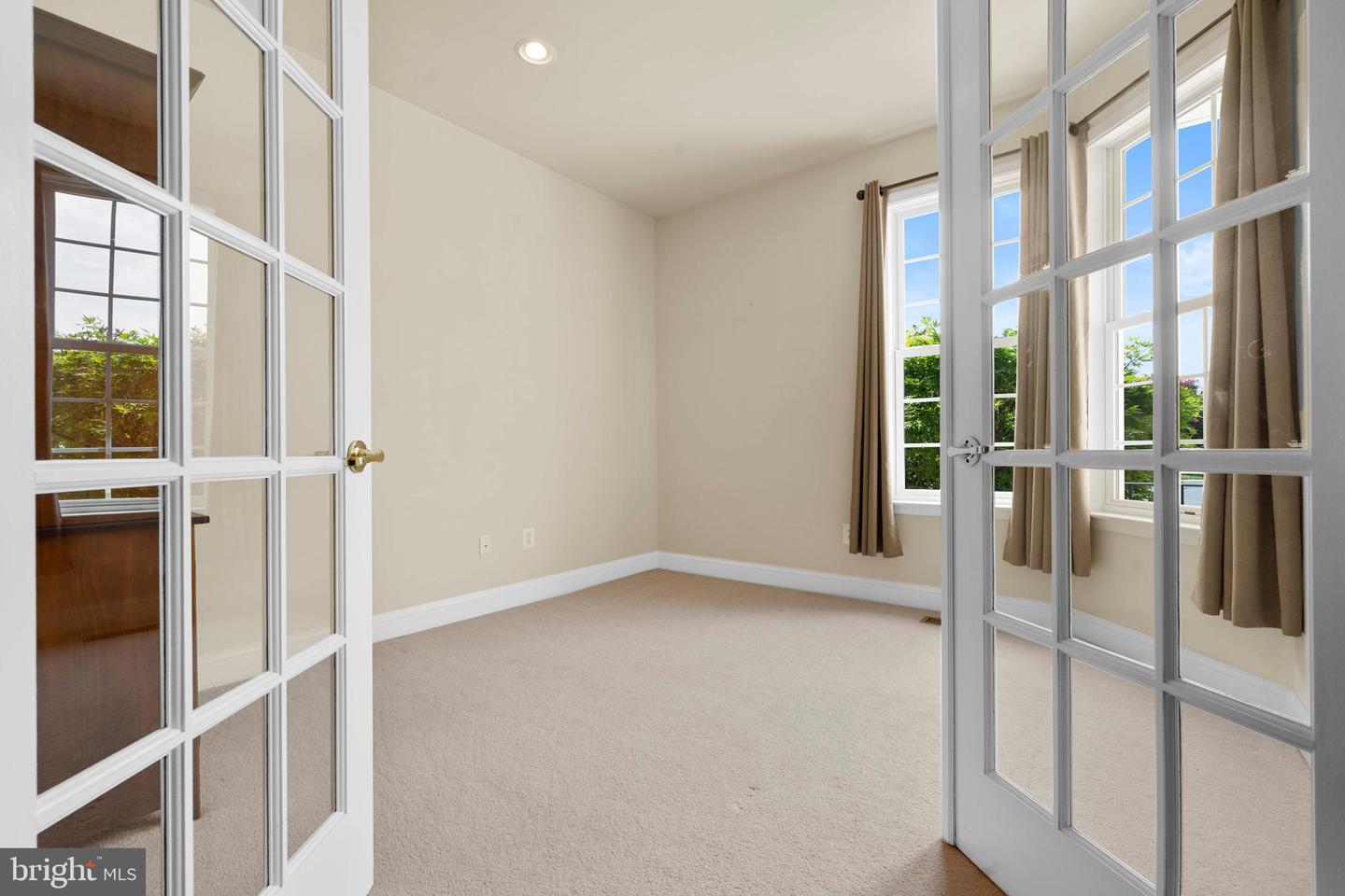 6200 E DRANESVILLE DR, FREDERICKSBURG, Virginia 22407, 3 Bedrooms Bedrooms, ,4 BathroomsBathrooms,Residential,For sale,6200 E DRANESVILLE DR,VASP2035036 MLS # VASP2035036