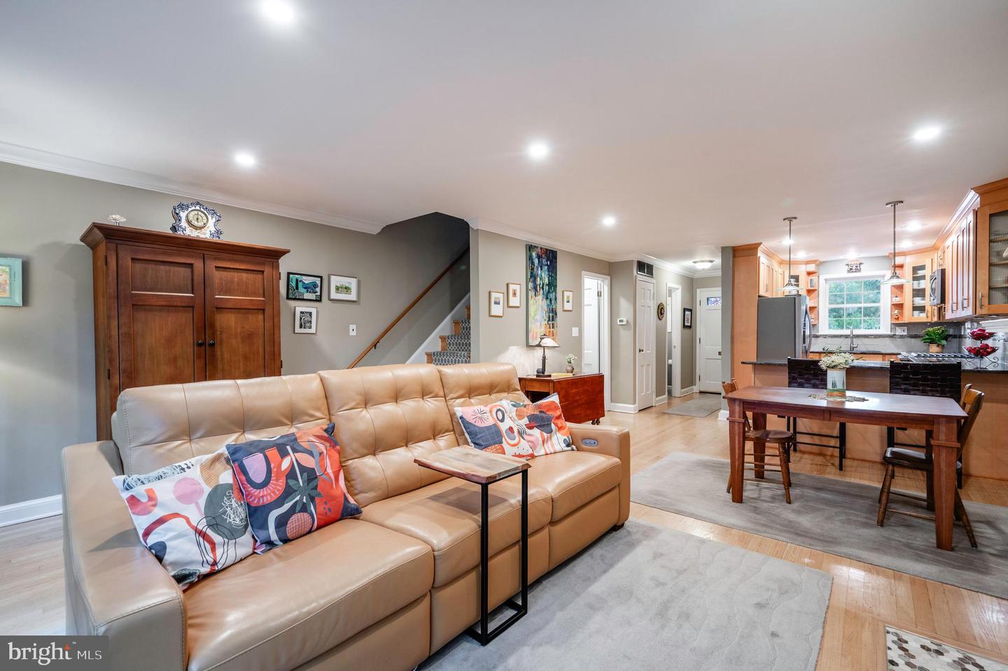 827 S FAIRFAX ST, ALEXANDRIA, Virginia 22314, 3 Bedrooms Bedrooms, ,2 BathroomsBathrooms,Residential,For sale,827 S FAIRFAX ST,VAAX2048042 MLS # VAAX2048042
