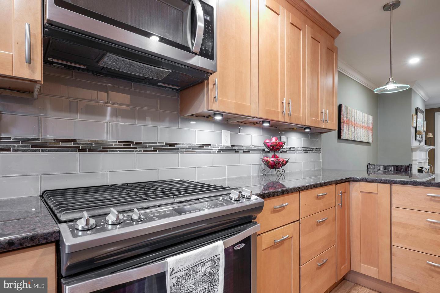 827 S FAIRFAX ST, ALEXANDRIA, Virginia 22314, 3 Bedrooms Bedrooms, ,2 BathroomsBathrooms,Residential,For sale,827 S FAIRFAX ST,VAAX2048042 MLS # VAAX2048042