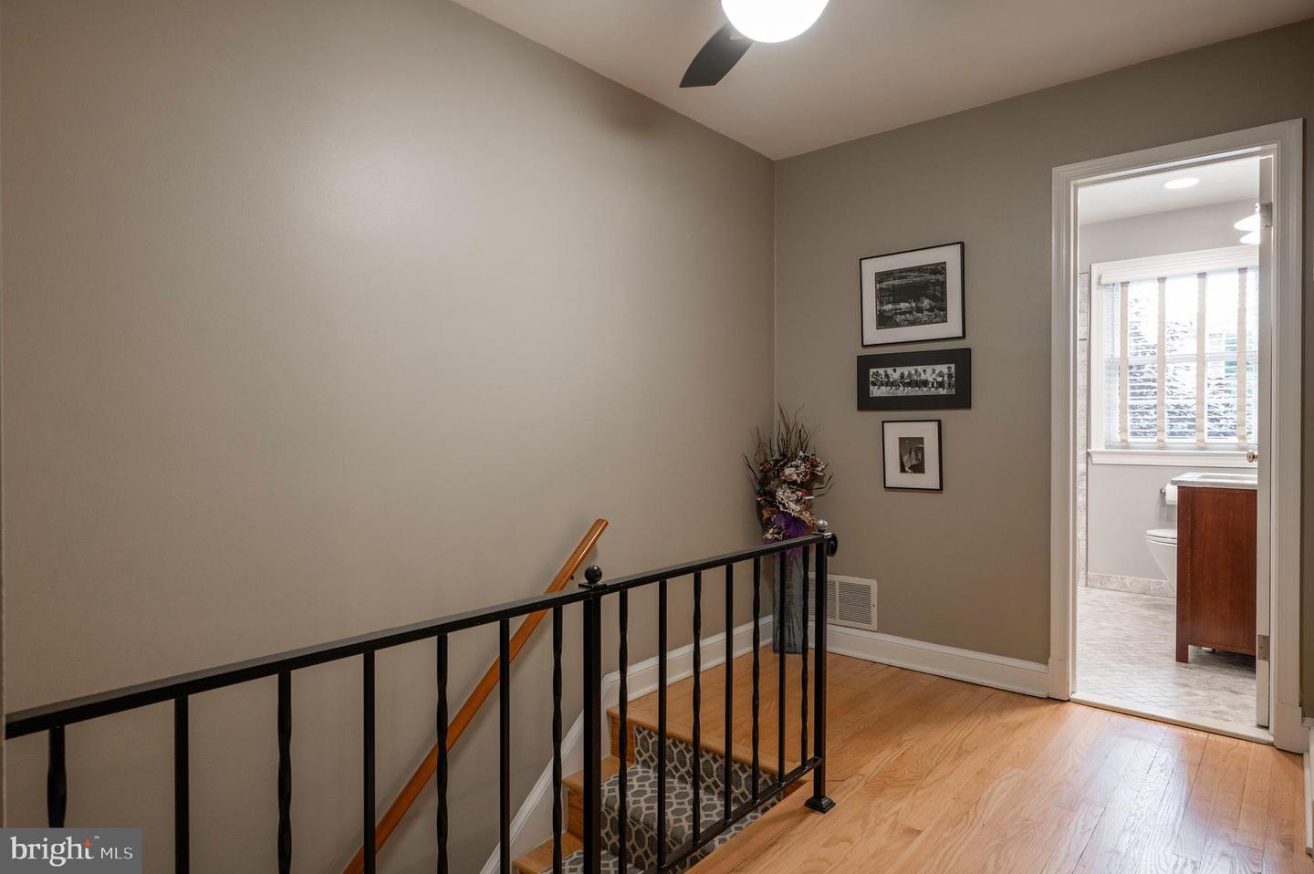827 S FAIRFAX ST, ALEXANDRIA, Virginia 22314, 3 Bedrooms Bedrooms, ,2 BathroomsBathrooms,Residential,For sale,827 S FAIRFAX ST,VAAX2048042 MLS # VAAX2048042