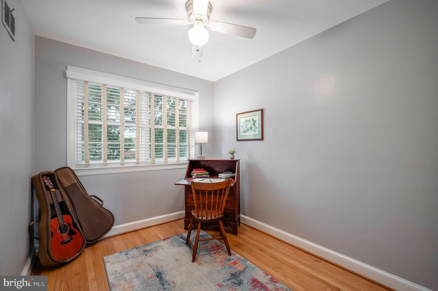 827 S FAIRFAX ST, ALEXANDRIA, Virginia 22314, 3 Bedrooms Bedrooms, ,2 BathroomsBathrooms,Residential,For sale,827 S FAIRFAX ST,VAAX2048042 MLS # VAAX2048042