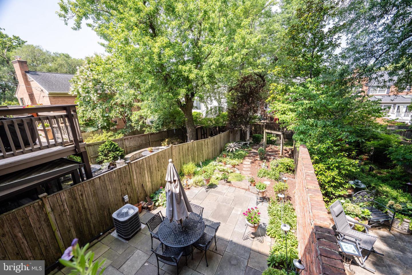 827 S FAIRFAX ST, ALEXANDRIA, Virginia 22314, 3 Bedrooms Bedrooms, ,2 BathroomsBathrooms,Residential,For sale,827 S FAIRFAX ST,VAAX2048042 MLS # VAAX2048042