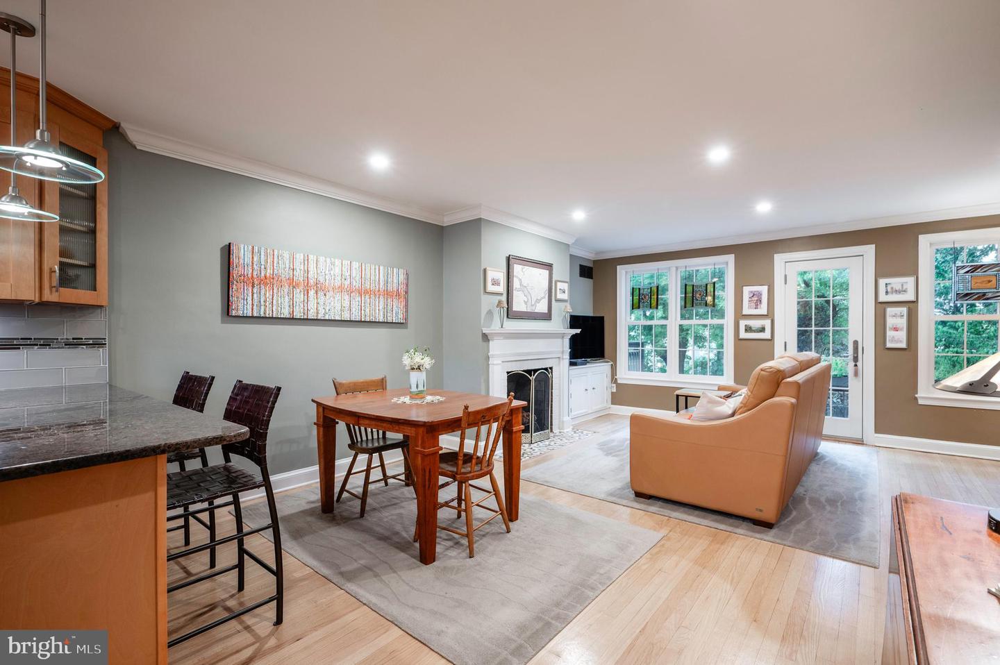 827 S FAIRFAX ST, ALEXANDRIA, Virginia 22314, 3 Bedrooms Bedrooms, ,2 BathroomsBathrooms,Residential,For sale,827 S FAIRFAX ST,VAAX2048042 MLS # VAAX2048042