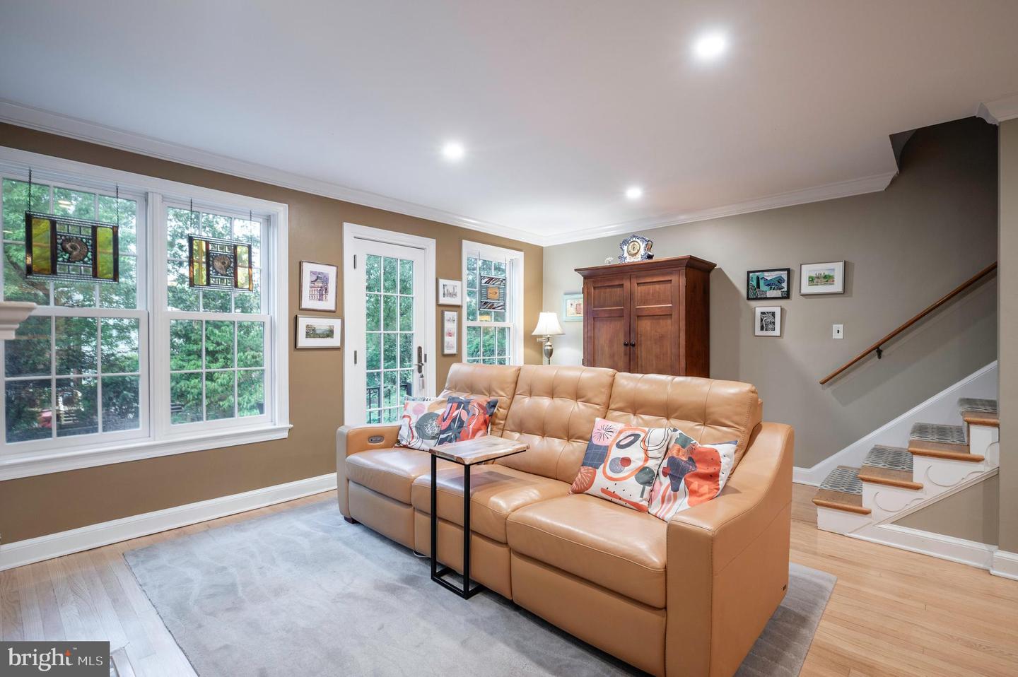 827 S FAIRFAX ST, ALEXANDRIA, Virginia 22314, 3 Bedrooms Bedrooms, ,2 BathroomsBathrooms,Residential,For sale,827 S FAIRFAX ST,VAAX2048042 MLS # VAAX2048042