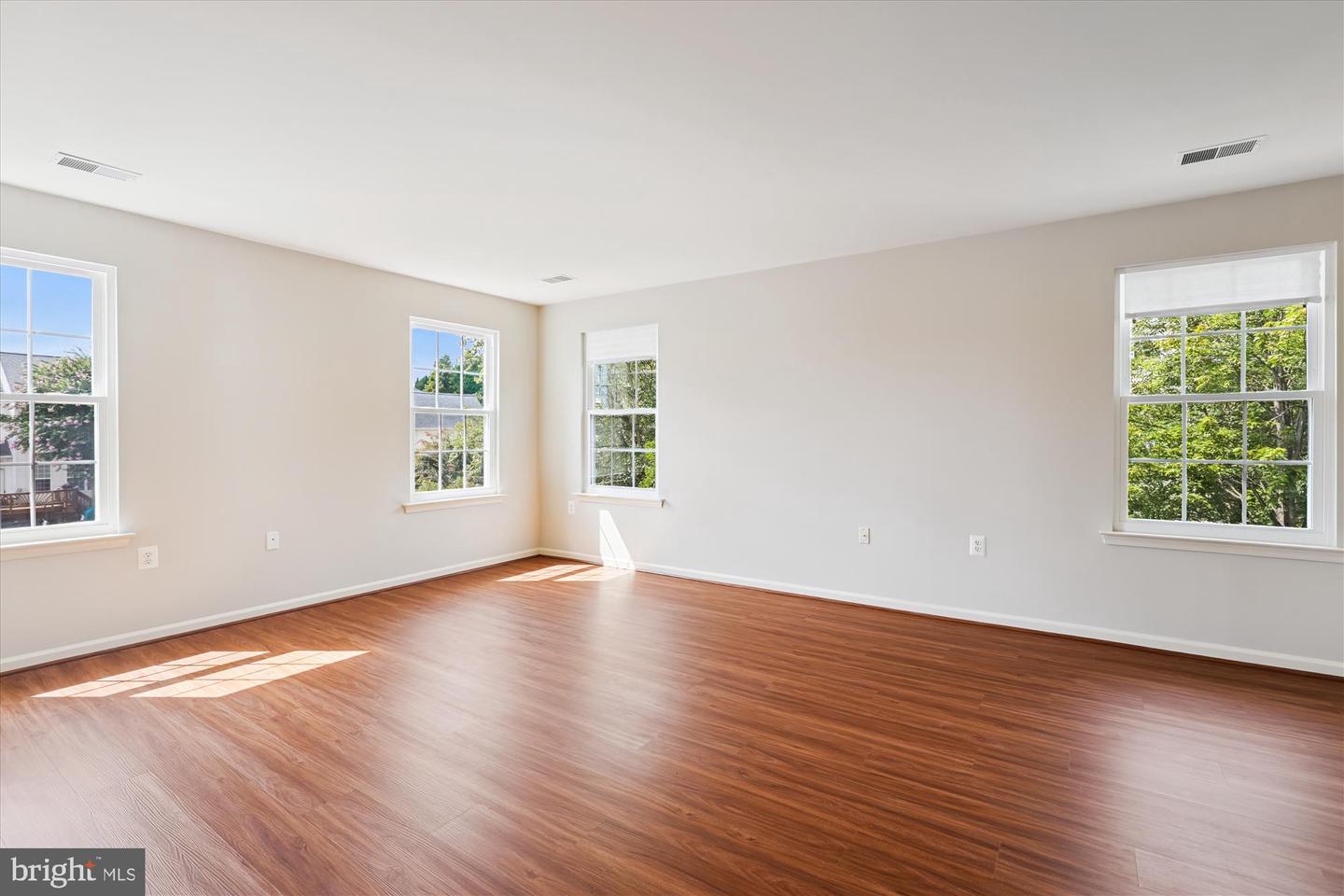 809 MACALISTER DR SE, LEESBURG, Virginia 20175, 4 Bedrooms Bedrooms, ,3 BathroomsBathrooms,Residential,For sale,809 MACALISTER DR SE,VALO2103592 MLS # VALO2103592