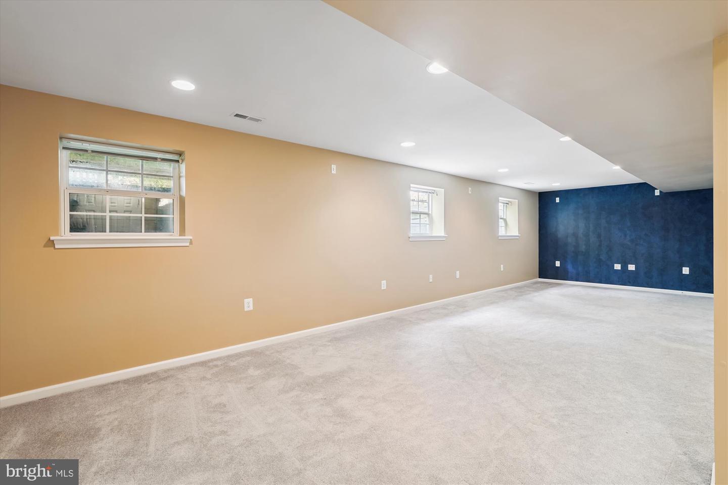 809 MACALISTER DR SE, LEESBURG, Virginia 20175, 4 Bedrooms Bedrooms, ,3 BathroomsBathrooms,Residential,For sale,809 MACALISTER DR SE,VALO2103592 MLS # VALO2103592