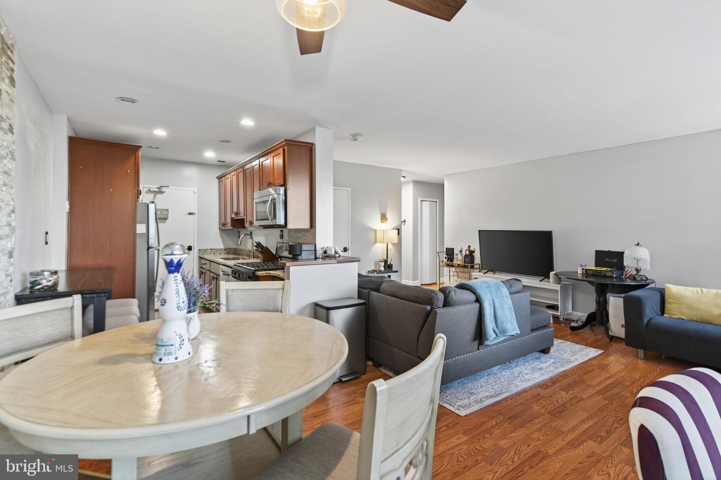 6631 WAKEFIELD DR #106, ALEXANDRIA, Virginia 22307, 1 Bedroom Bedrooms, 2 Rooms Rooms,1 BathroomBathrooms,Residential,For sale,6631 WAKEFIELD DR #106,VAFX2258882 MLS # VAFX2258882