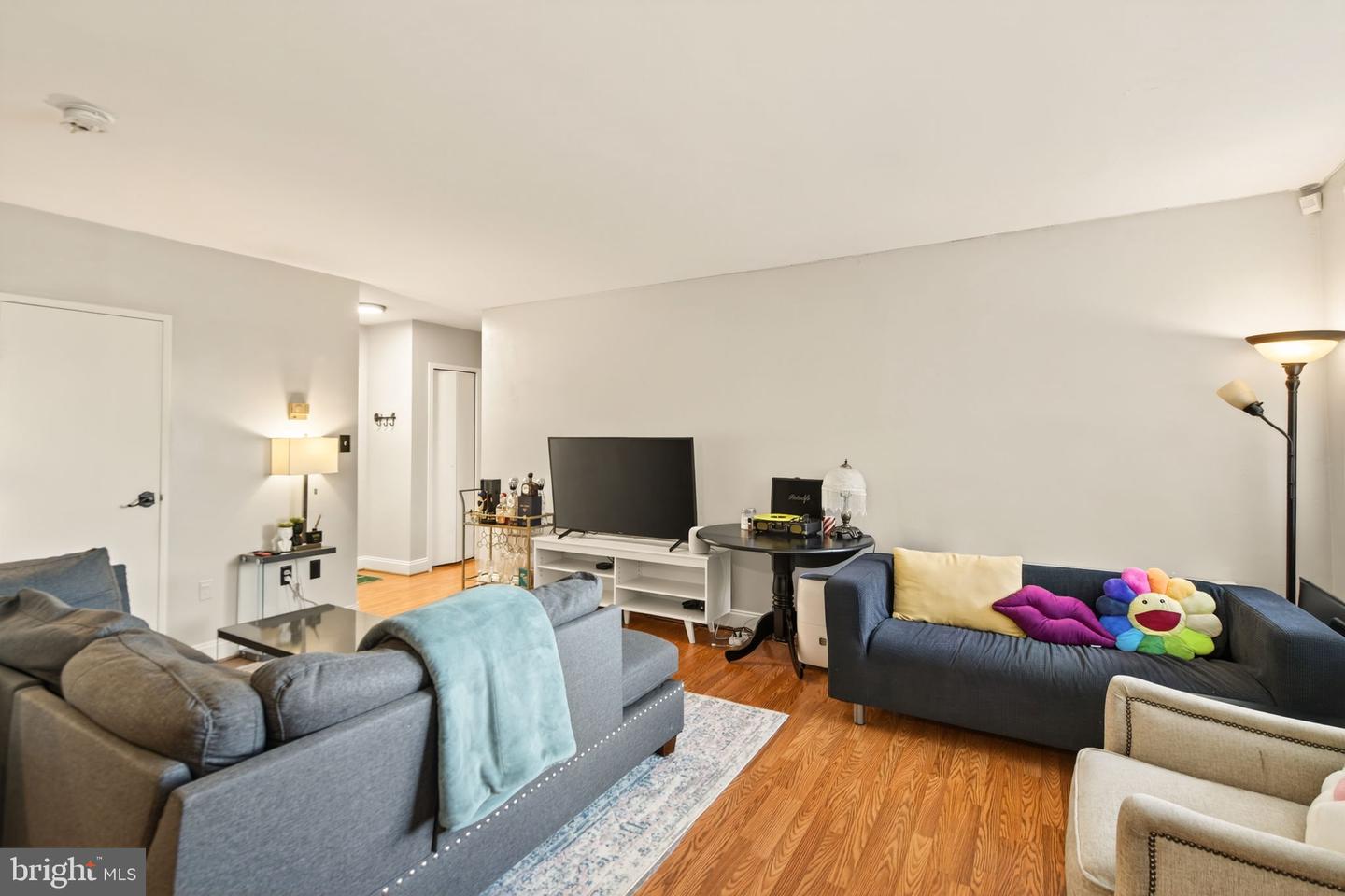 6631 WAKEFIELD DR #106, ALEXANDRIA, Virginia 22307, 1 Bedroom Bedrooms, 2 Rooms Rooms,1 BathroomBathrooms,Residential,For sale,6631 WAKEFIELD DR #106,VAFX2258882 MLS # VAFX2258882