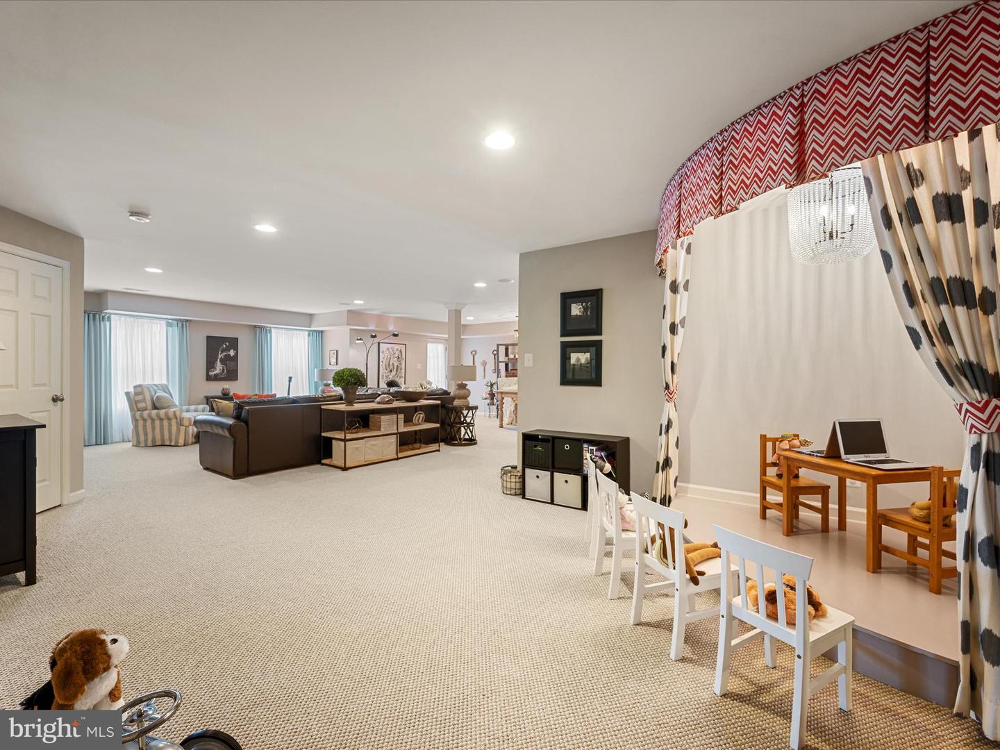 571 TOWN RUN LN, STEPHENS CITY, Virginia 22655, 4 Bedrooms Bedrooms, ,3 BathroomsBathrooms,Residential,For sale,571 TOWN RUN LN,VAFV2035876 MLS # VAFV2035876