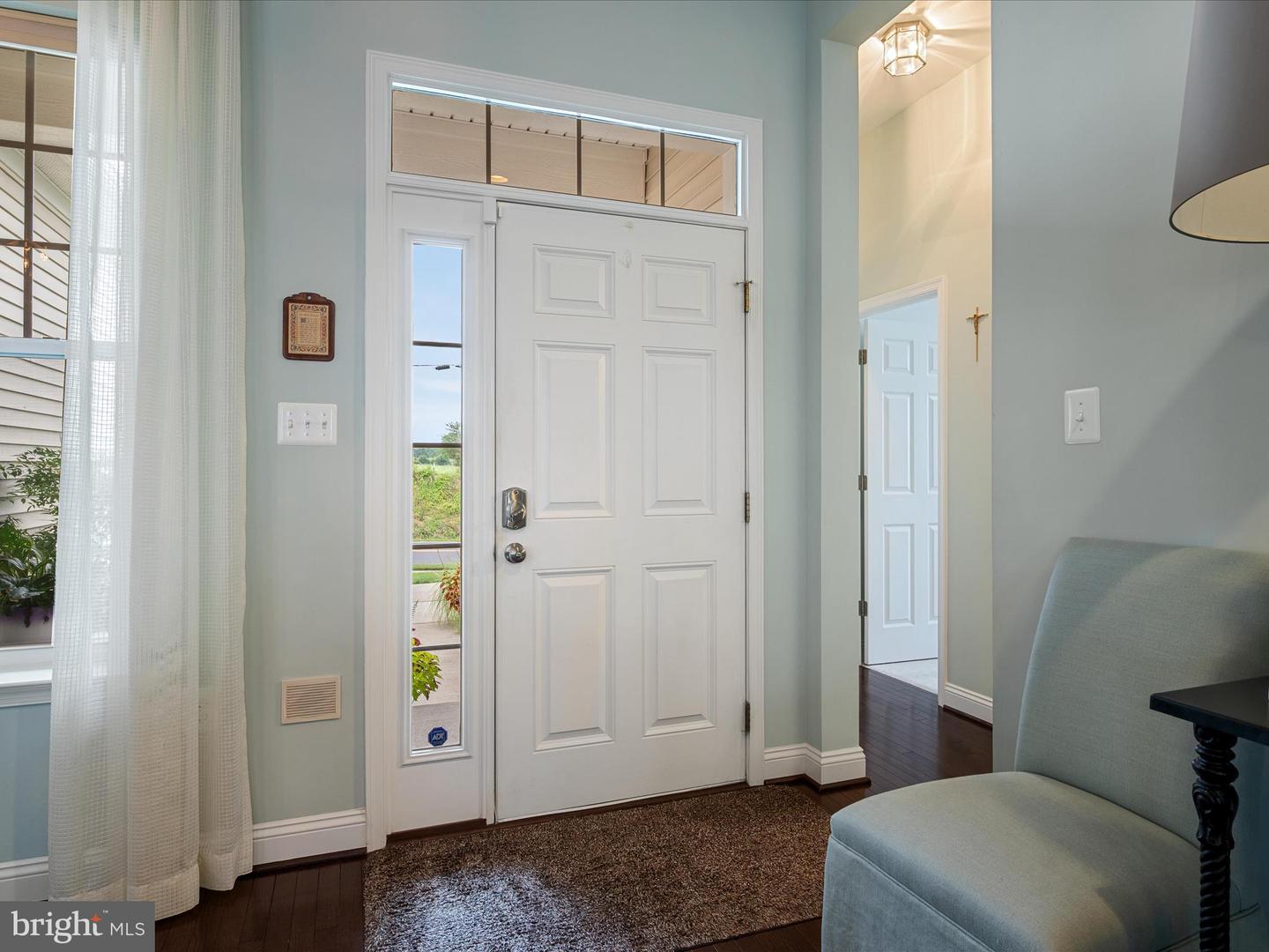 571 TOWN RUN LN, STEPHENS CITY, Virginia 22655, 4 Bedrooms Bedrooms, ,3 BathroomsBathrooms,Residential,For sale,571 TOWN RUN LN,VAFV2035876 MLS # VAFV2035876