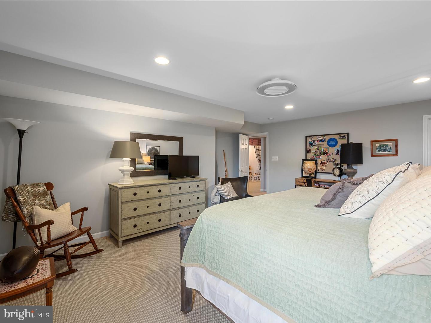 571 TOWN RUN LN, STEPHENS CITY, Virginia 22655, 4 Bedrooms Bedrooms, ,3 BathroomsBathrooms,Residential,For sale,571 TOWN RUN LN,VAFV2035876 MLS # VAFV2035876
