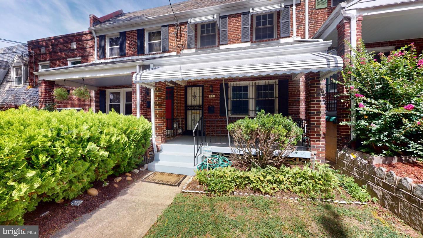 38 CRITTENDEN ST NE, WASHINGTON, District Of Columbia 20011, 3 Bedrooms Bedrooms, ,2 BathroomsBathrooms,Residential,For sale,38 CRITTENDEN ST NE,DCDC2213822 MLS # DCDC2213822