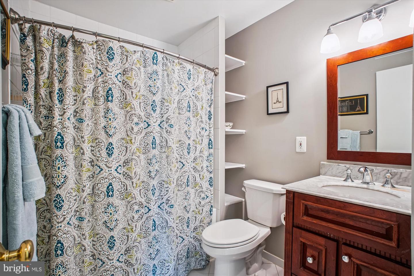 3818 N RIDGEVIEW RD, ARLINGTON, Virginia 22207, 4 Bedrooms Bedrooms, 7 Rooms Rooms,3 BathroomsBathrooms,Residential,For sale,3818 N RIDGEVIEW RD,VAAR2061976 MLS # VAAR2061976