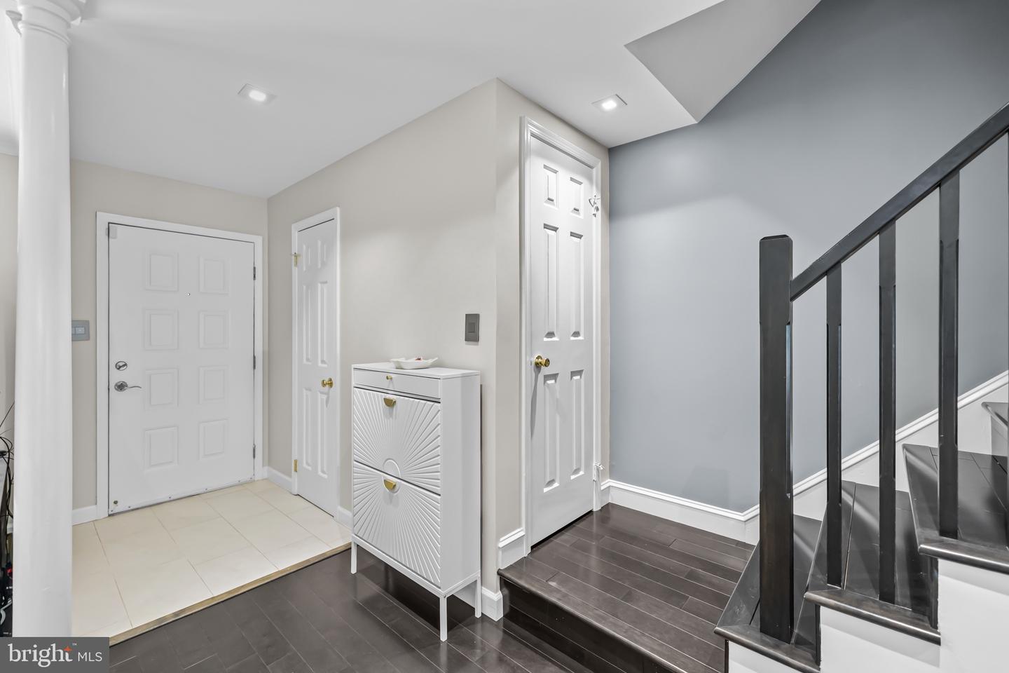2867 SUTTON OAKS LN, VIENNA, Virginia 22181, 4 Bedrooms Bedrooms, ,3 BathroomsBathrooms,Residential,For sale,2867 SUTTON OAKS LN,VAFX2259938 MLS # VAFX2259938