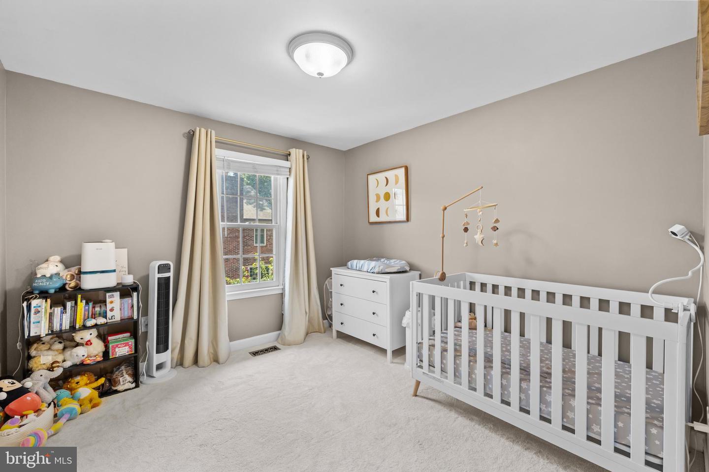 2867 SUTTON OAKS LN, VIENNA, Virginia 22181, 4 Bedrooms Bedrooms, ,3 BathroomsBathrooms,Residential,For sale,2867 SUTTON OAKS LN,VAFX2259938 MLS # VAFX2259938