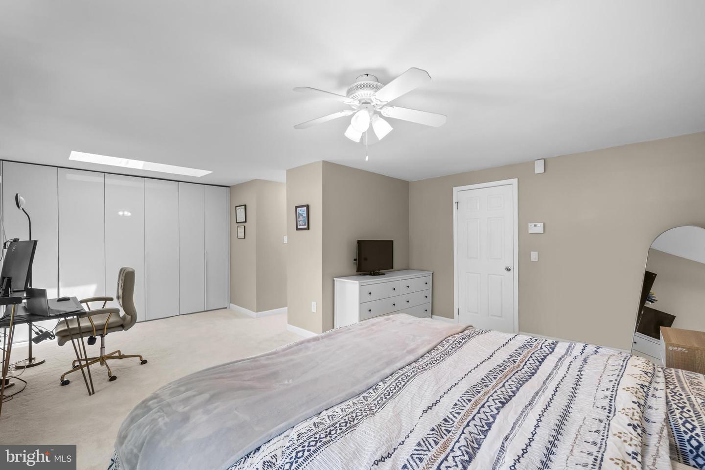 2867 SUTTON OAKS LN, VIENNA, Virginia 22181, 4 Bedrooms Bedrooms, ,3 BathroomsBathrooms,Residential,For sale,2867 SUTTON OAKS LN,VAFX2259938 MLS # VAFX2259938