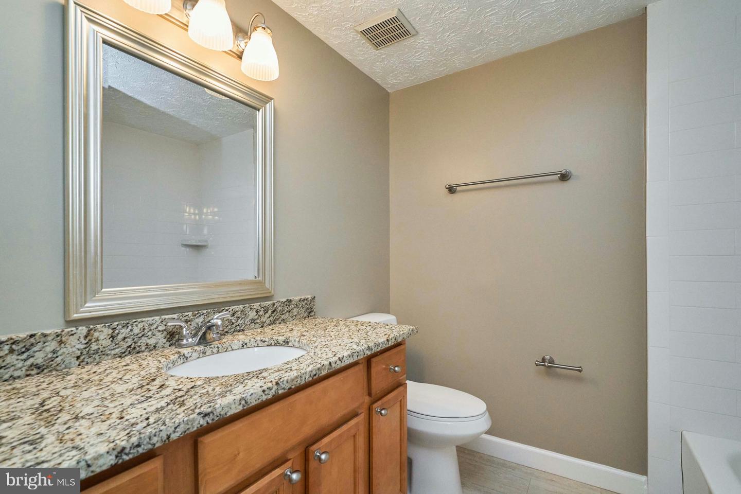 6758 BROOK RUN DR, FALLS CHURCH, Virginia 22043, 3 Bedrooms Bedrooms, ,2 BathroomsBathrooms,Residential,For sale,6758 BROOK RUN DR,VAFX2260092 MLS # VAFX2260092