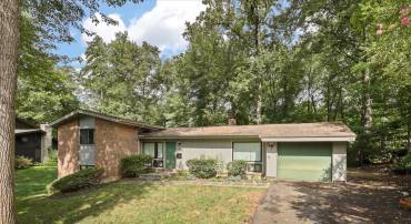 4106 YERKES PL, ANNANDALE, Virginia 22003, 4 Bedrooms Bedrooms, ,3 BathroomsBathrooms,Residential,For sale,4106 YERKES PL,VAFX2260162 MLS # VAFX2260162