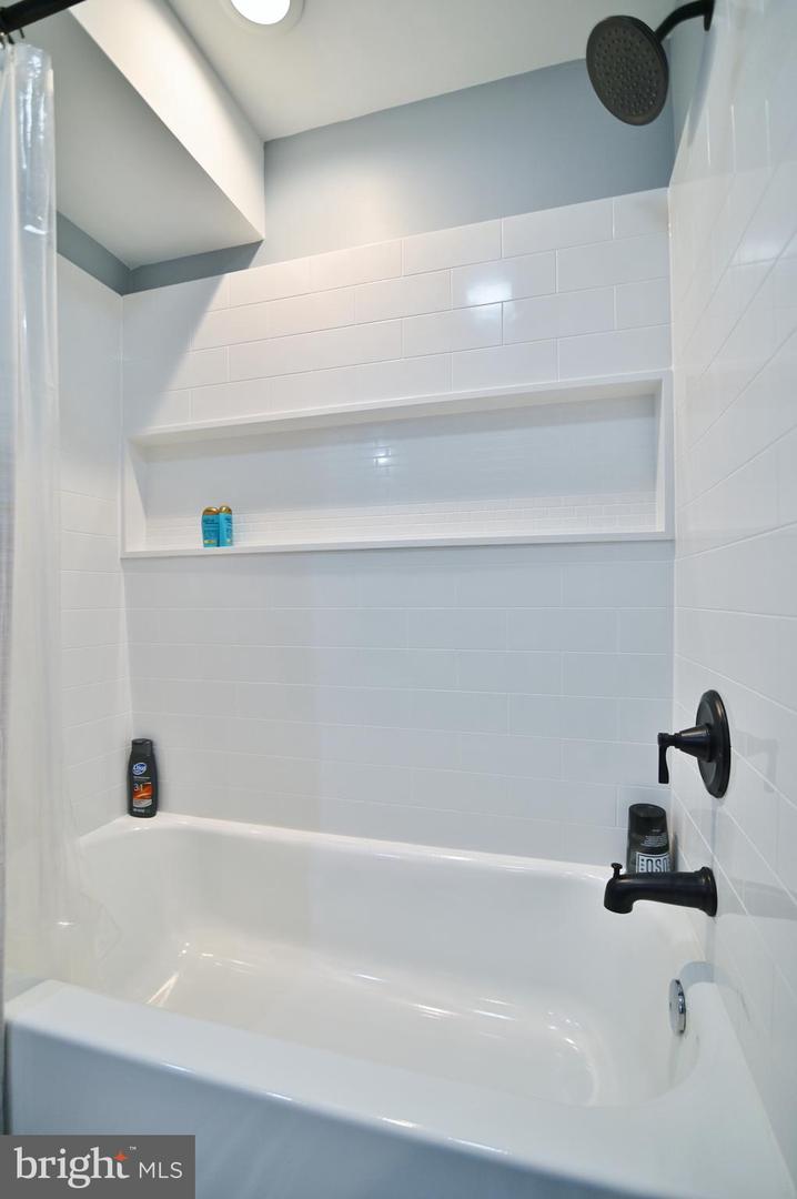 344 KING DAVID DR, LINDEN, Virginia 22642, 3 Bedrooms Bedrooms, 8 Rooms Rooms,3 BathroomsBathrooms,Residential,For sale,344 KING DAVID DR,VAWR2011932 MLS # VAWR2011932