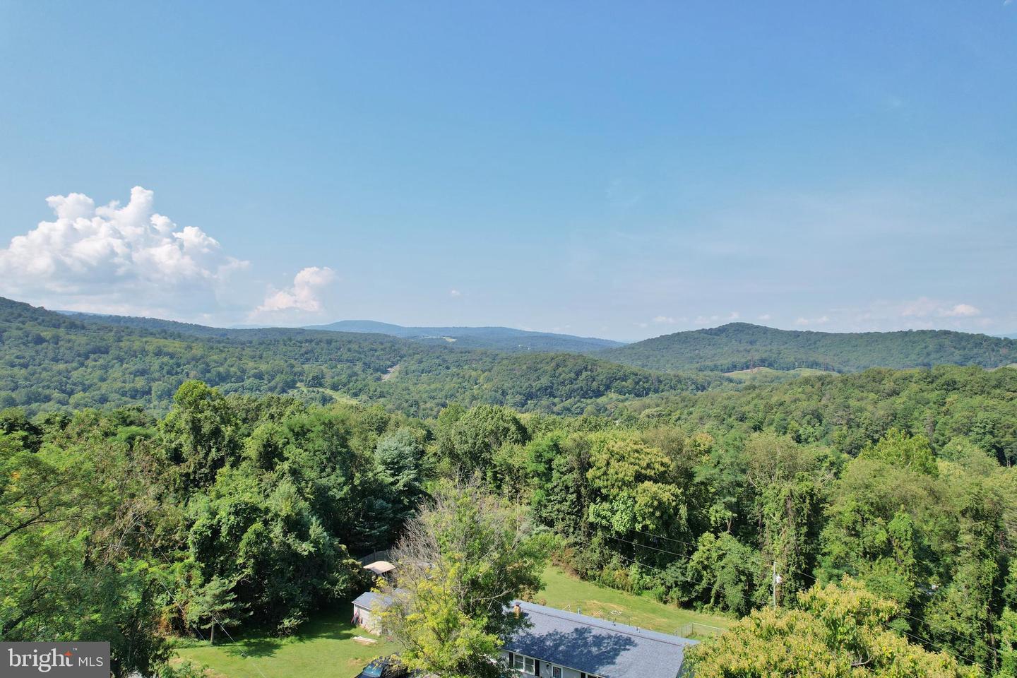 344 KING DAVID DR, LINDEN, Virginia 22642, 3 Bedrooms Bedrooms, 8 Rooms Rooms,3 BathroomsBathrooms,Residential,For sale,344 KING DAVID DR,VAWR2011932 MLS # VAWR2011932