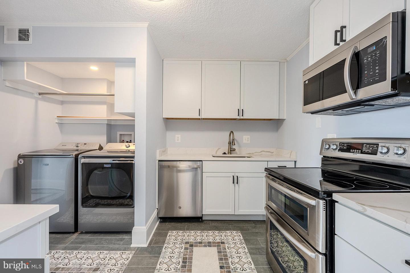 250 S REYNOLDS ST #1007, ALEXANDRIA, Virginia 22304, 1 Bedroom Bedrooms, ,1 BathroomBathrooms,Residential,For sale,250 S REYNOLDS ST #1007,VAAX2048408 MLS # VAAX2048408