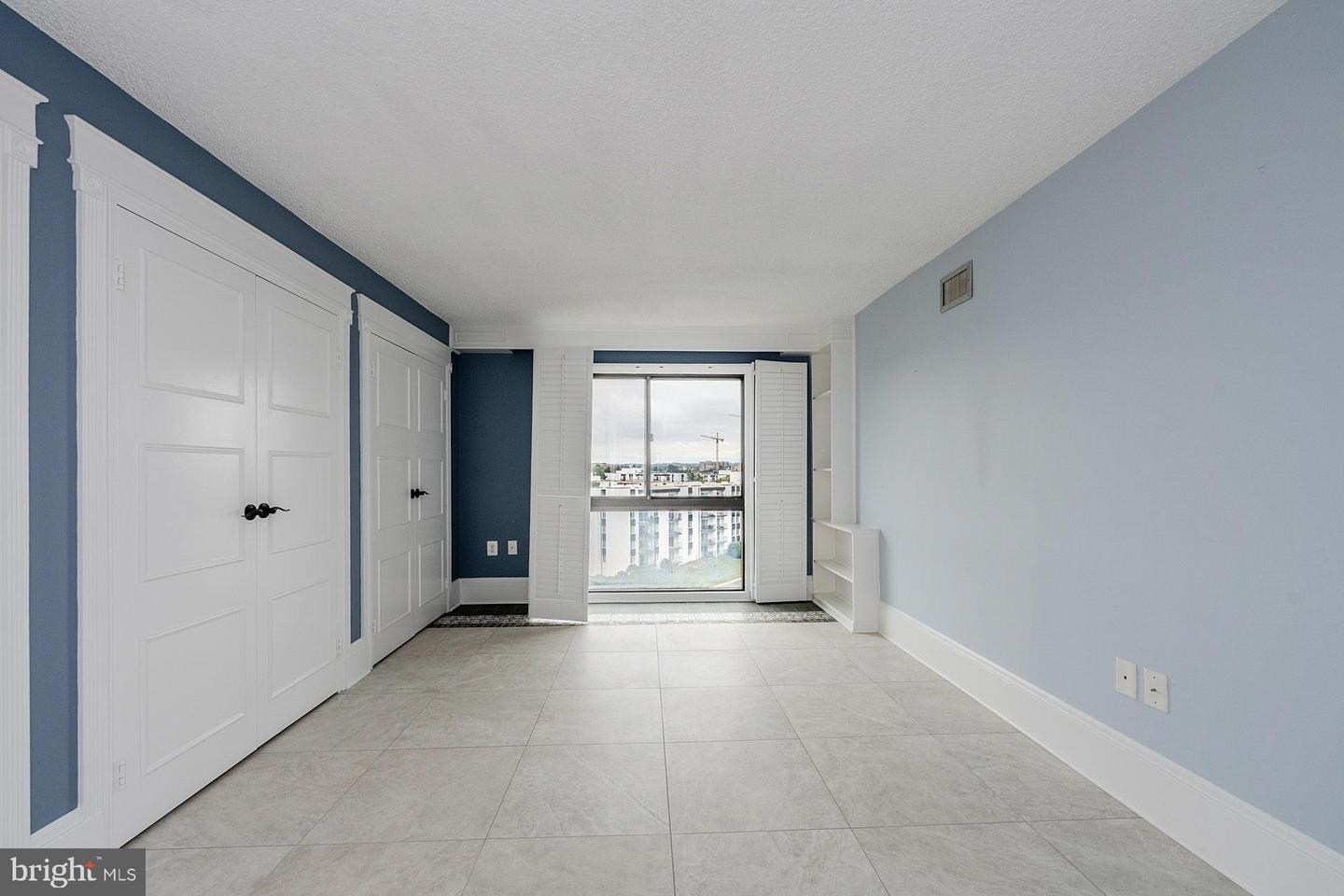 250 S REYNOLDS ST #1007, ALEXANDRIA, Virginia 22304, 1 Bedroom Bedrooms, ,1 BathroomBathrooms,Residential,For sale,250 S REYNOLDS ST #1007,VAAX2048408 MLS # VAAX2048408
