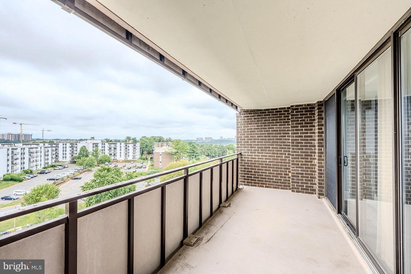 250 S REYNOLDS ST #1007, ALEXANDRIA, Virginia 22304, 1 Bedroom Bedrooms, ,1 BathroomBathrooms,Residential,For sale,250 S REYNOLDS ST #1007,VAAX2048408 MLS # VAAX2048408